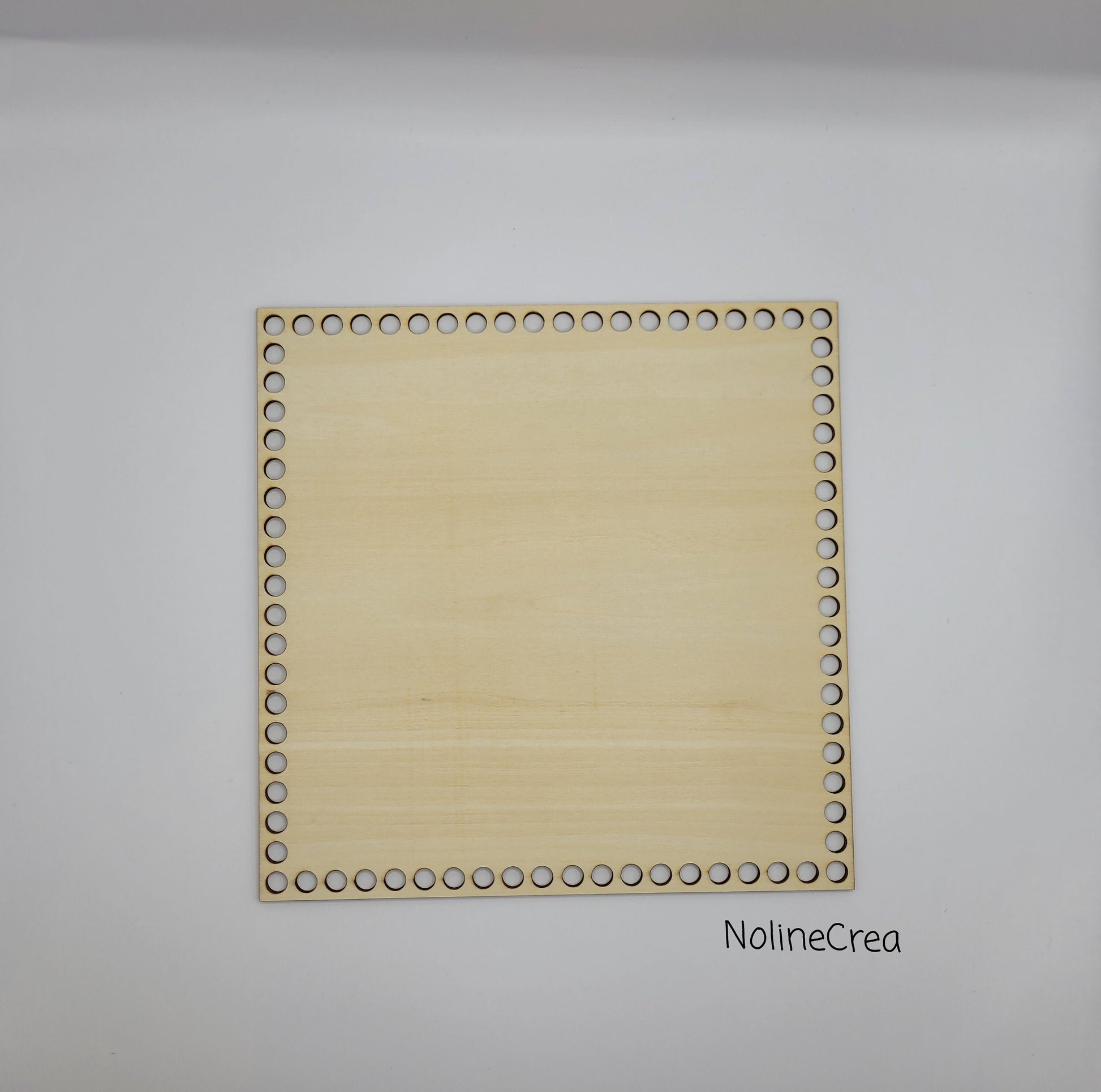 Base en bois pour création au crochet