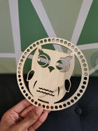 Base ronde 15 cm en bois sculpté hibou et pré-percer pour creation crochet