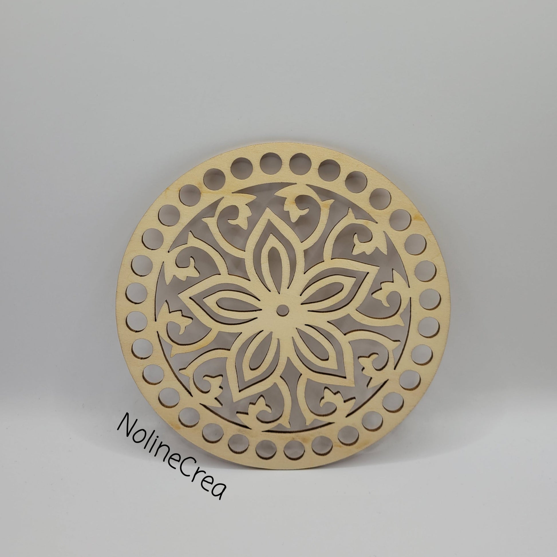 base en bois sculpté fleur