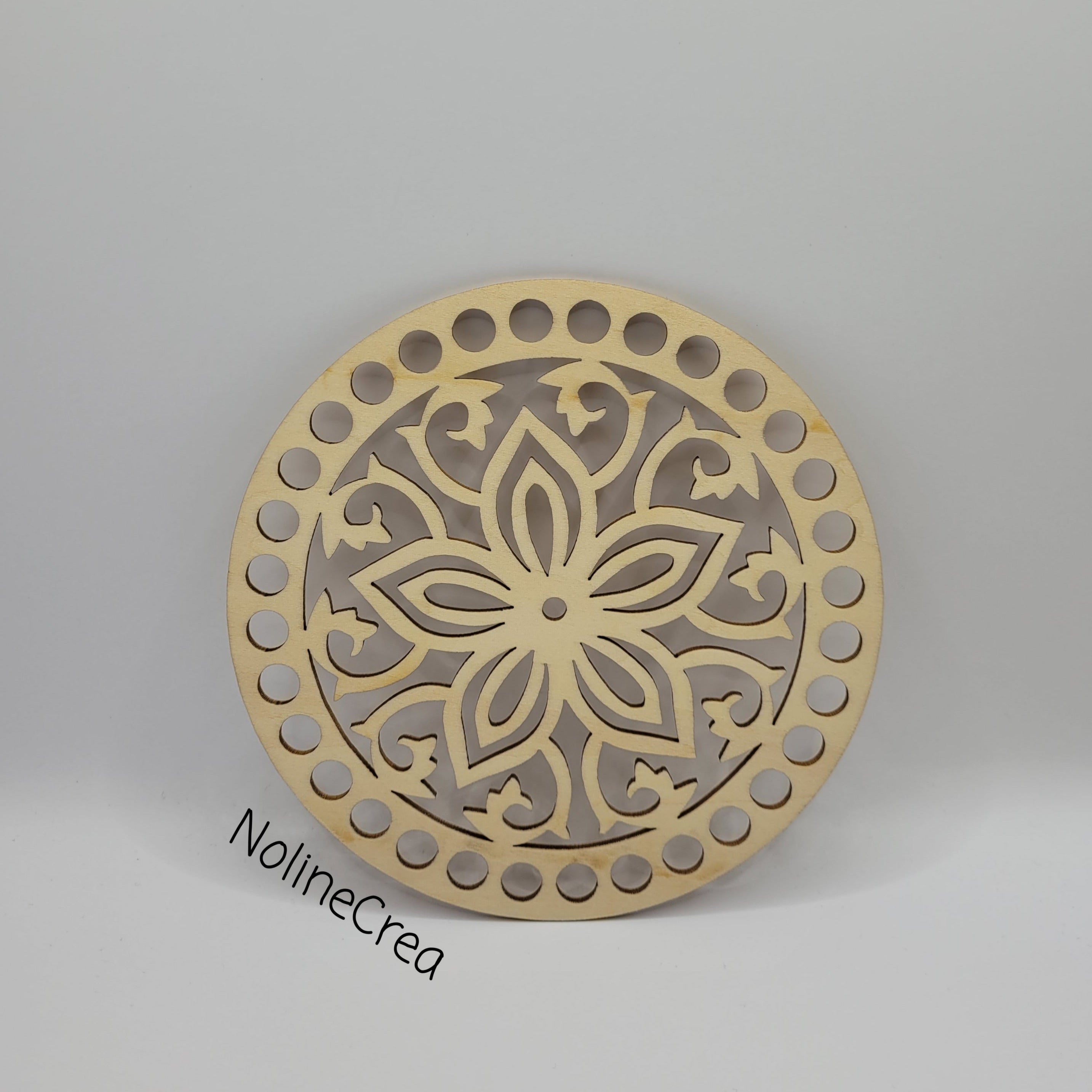 base en bois sculpté fleur