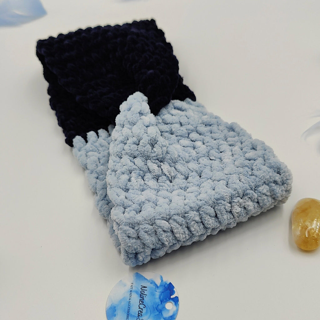 bandeau de tête au crochet bicolore bleu clair et foncé