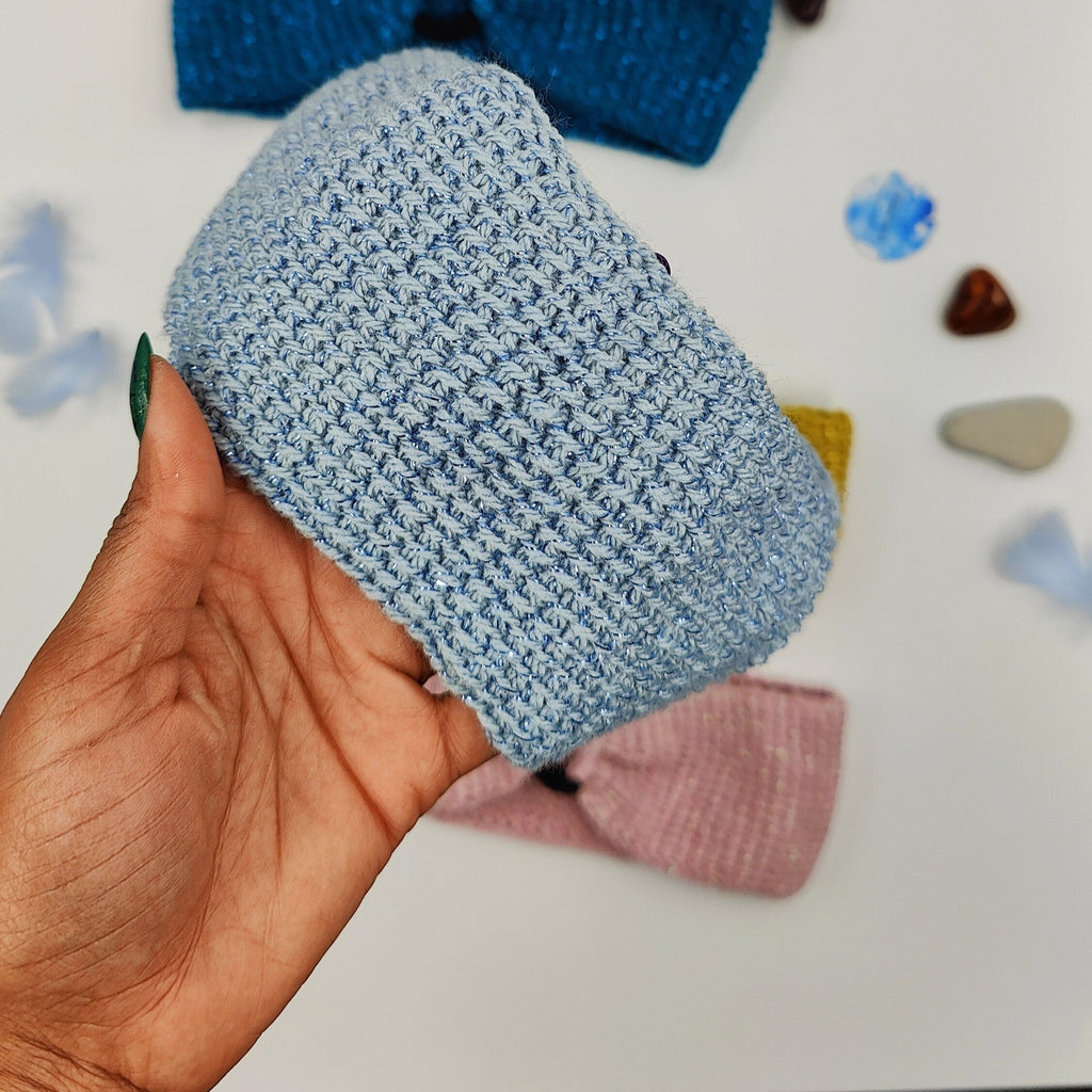 bandeau de tête au crochet fait avec fil brillant 