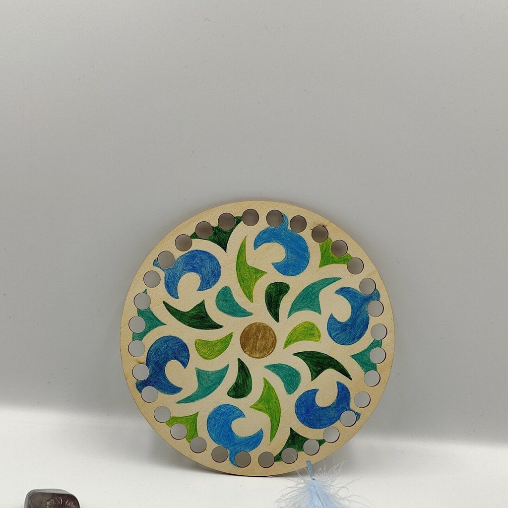 Fournitures créative, base en bois pré-percer, dessin mandala vert, bleu pour création diy