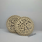 base en bois ronde 15 cm pré percé motif fleur pour création crochet