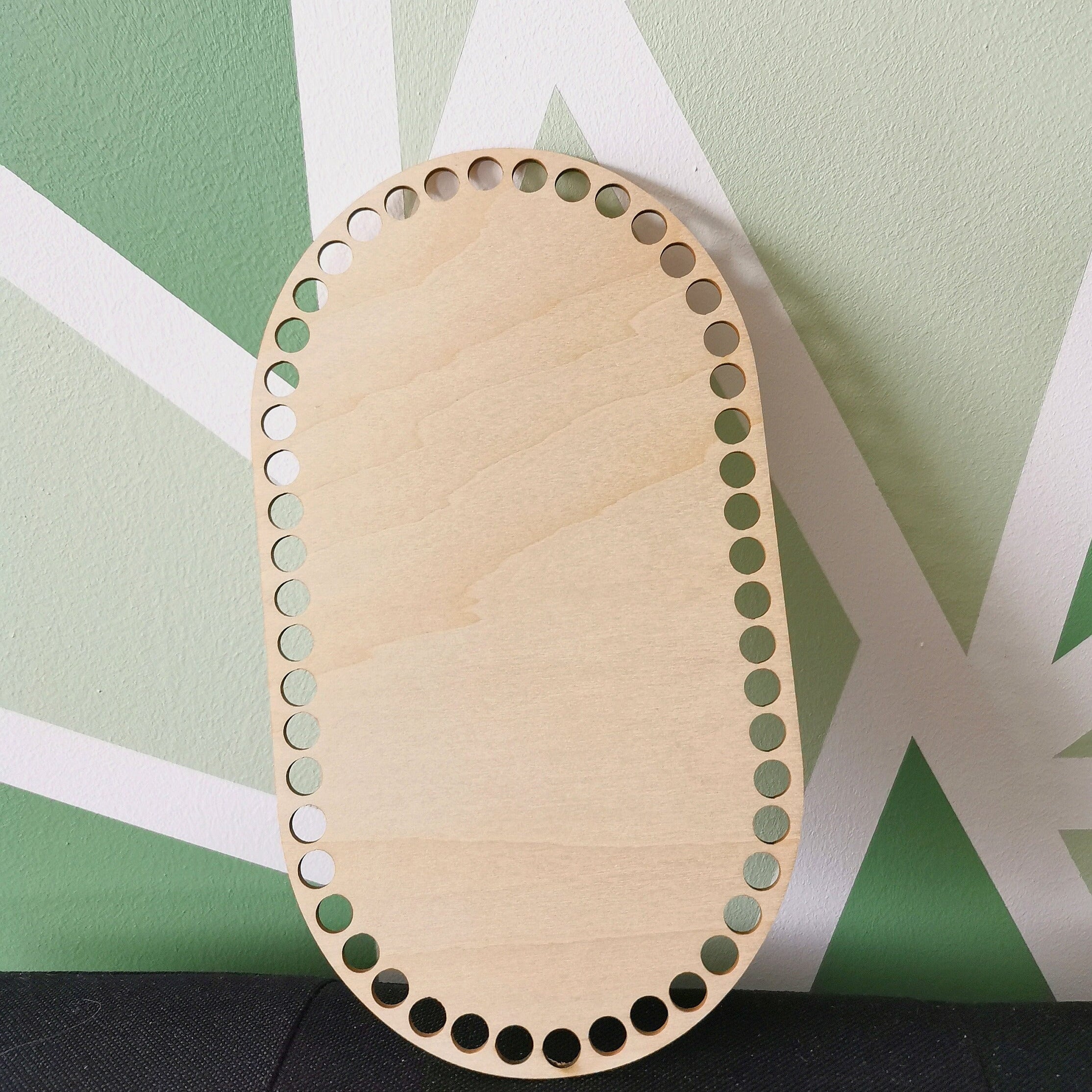base en bois ovale pré percer pour création diy  au crochet
