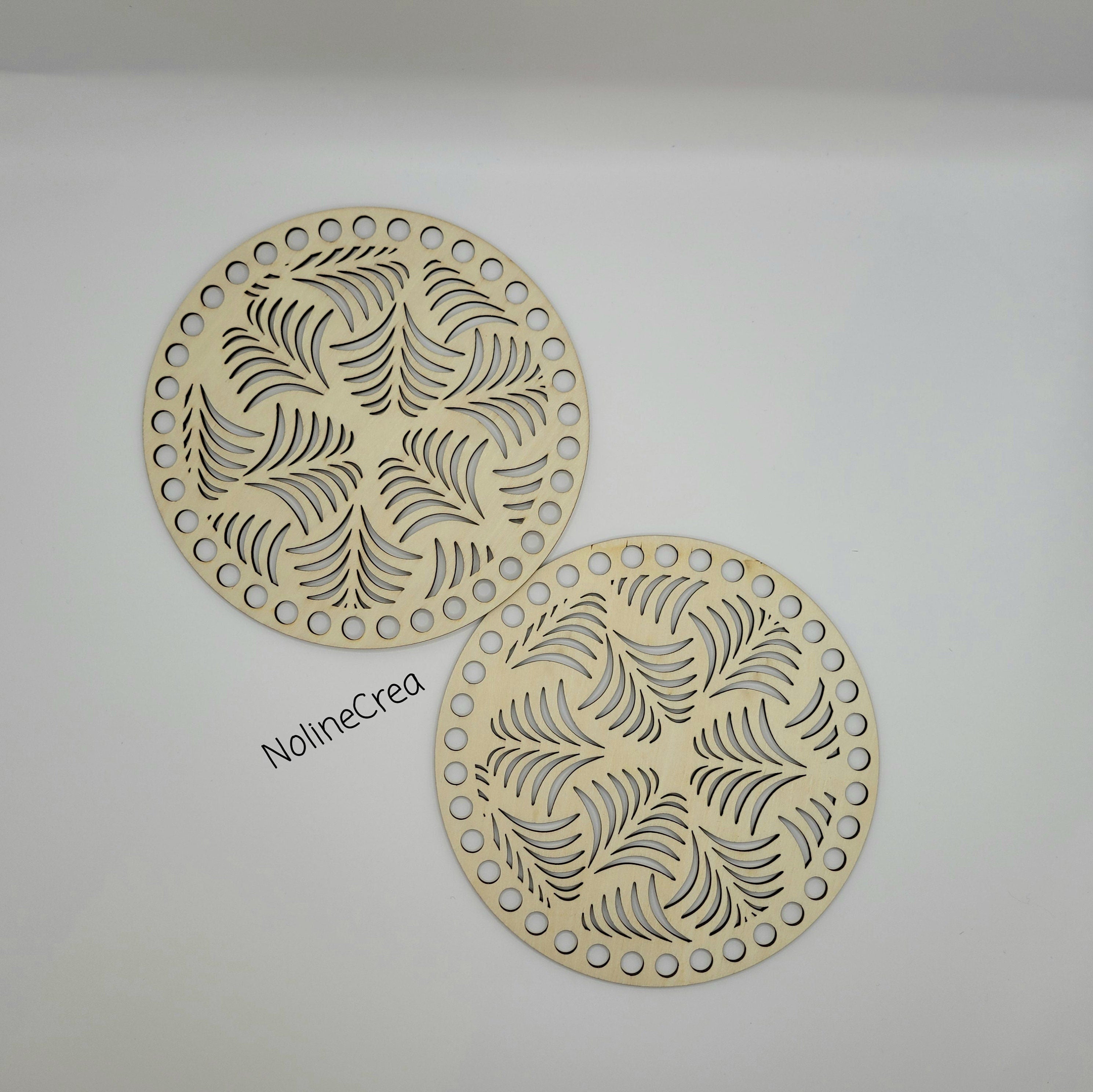 lot de deux base en bois pré percé pour création au crochet