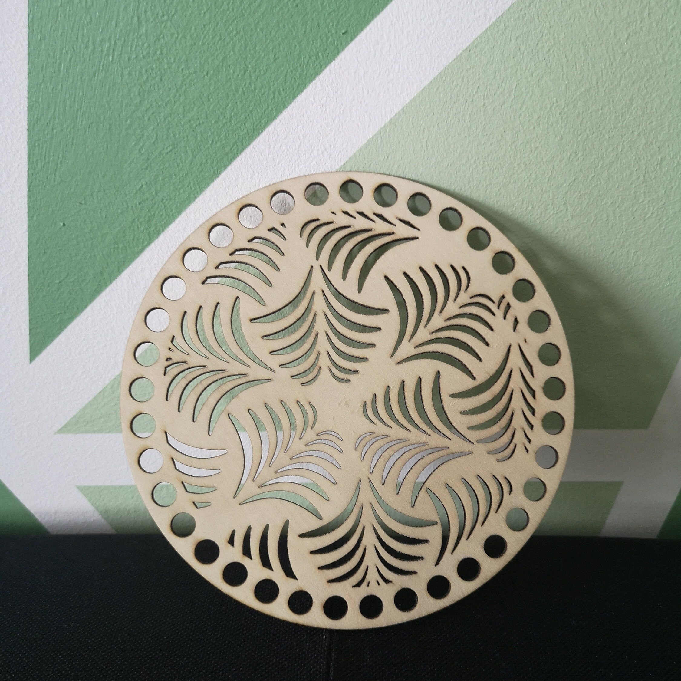 petite base en bois pour création au crochet