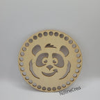 base en bois ronde 14 cm pré percé motif panda pour création crochet