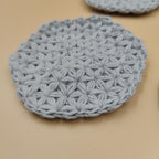 Lot de quatre dessous de verres/tasses grise au crochet