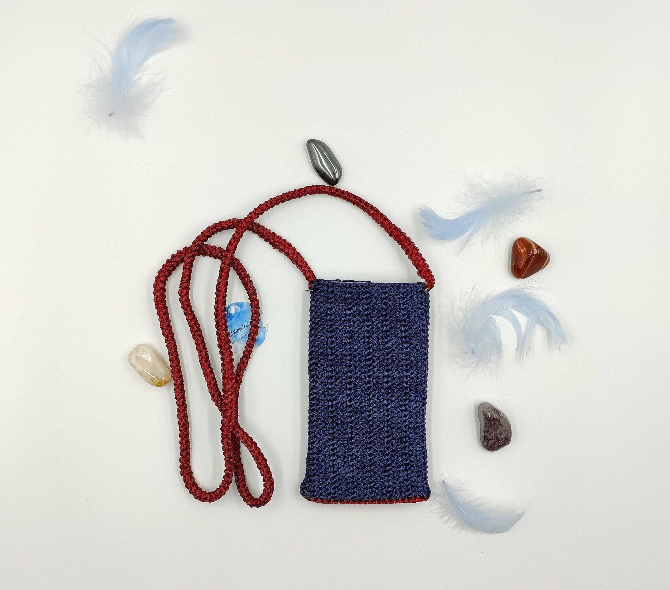 Housse de téléphone fait main au crochet, avec bandoulière rouge