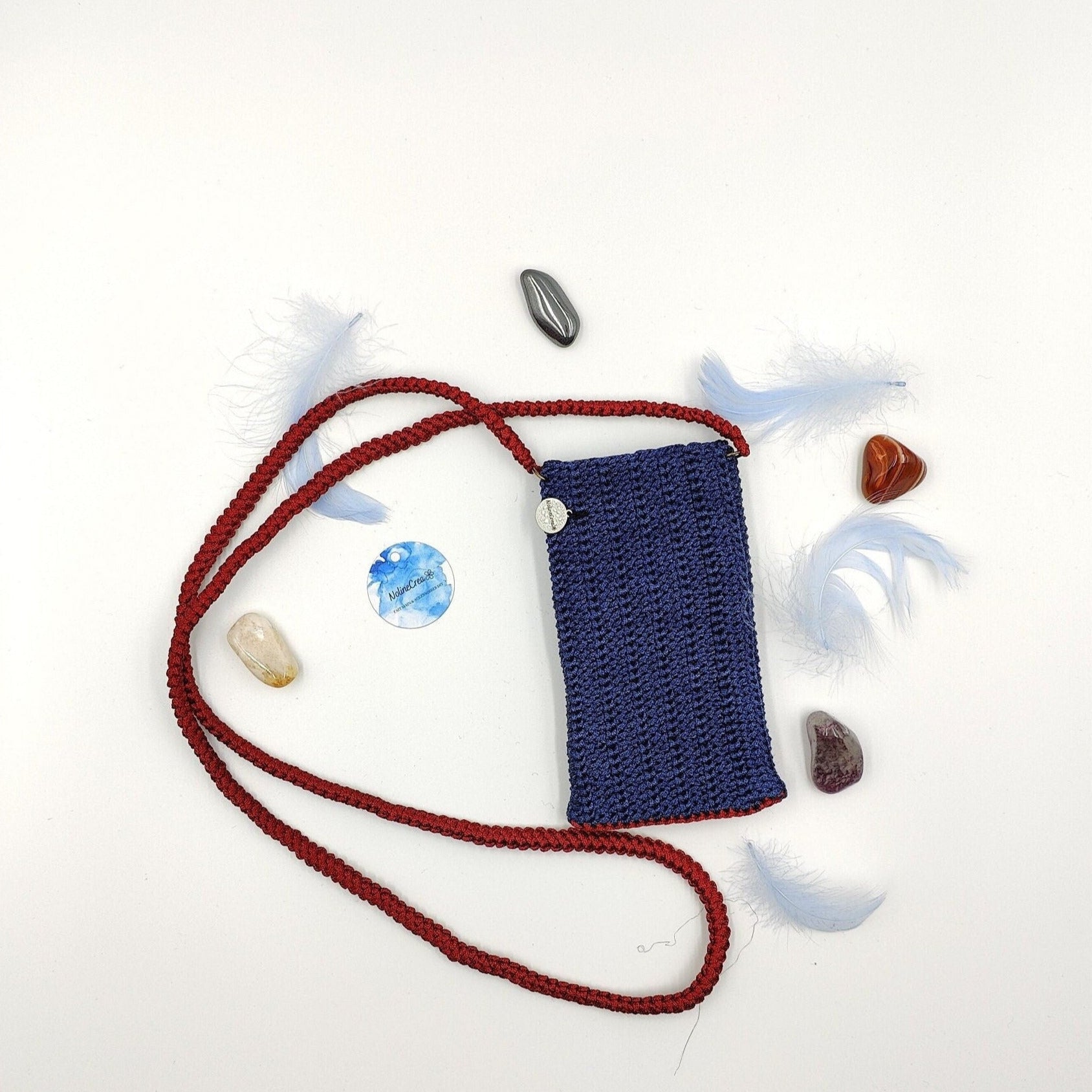Housse de téléphone fait main au crochet, avec bandoulière rouge