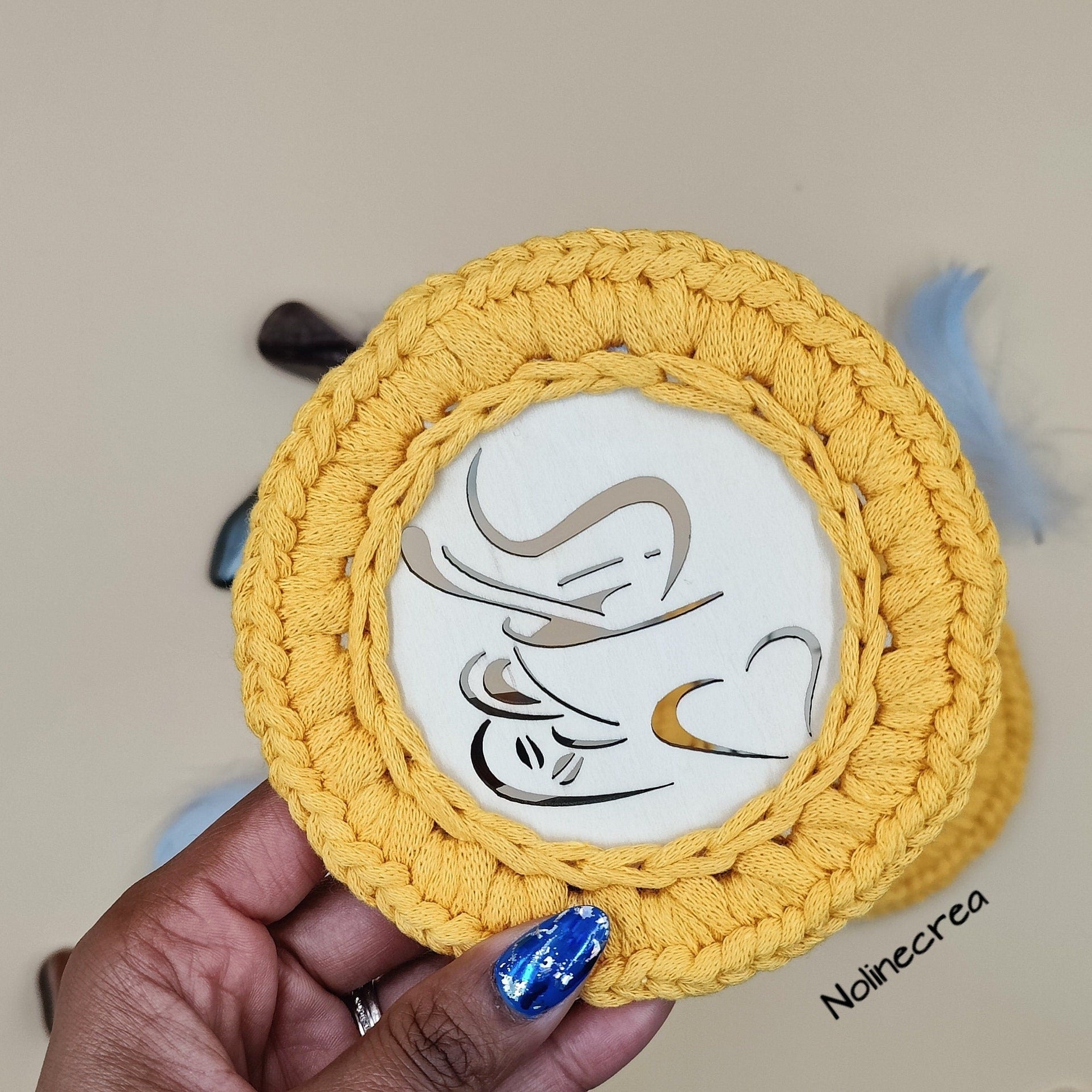 lot de deux set de dessous de tasse ou de verre, entourée de fil ruban orange ou jaune