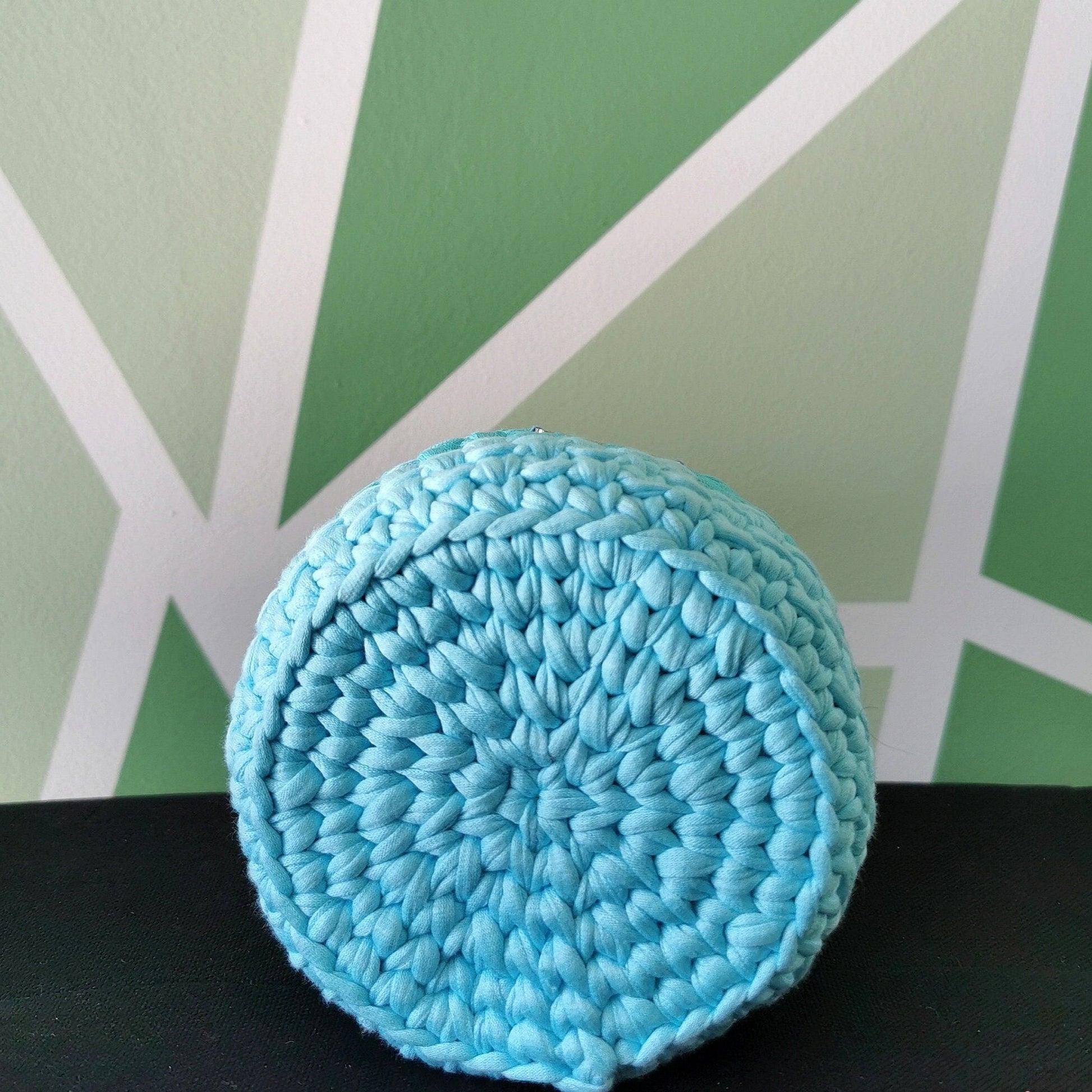 panier au crochet bleu et gris