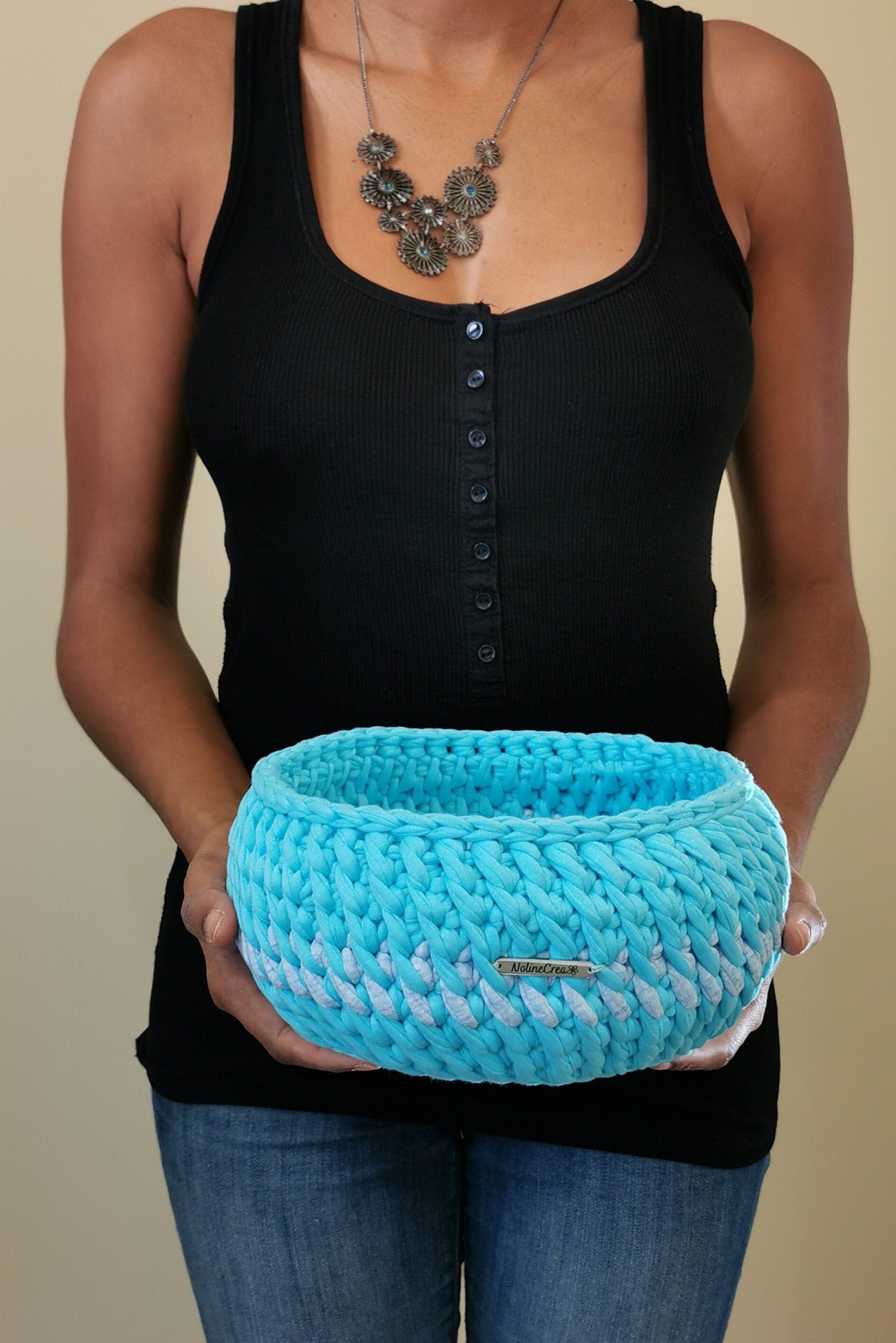 Panier de crochet bleu et gris