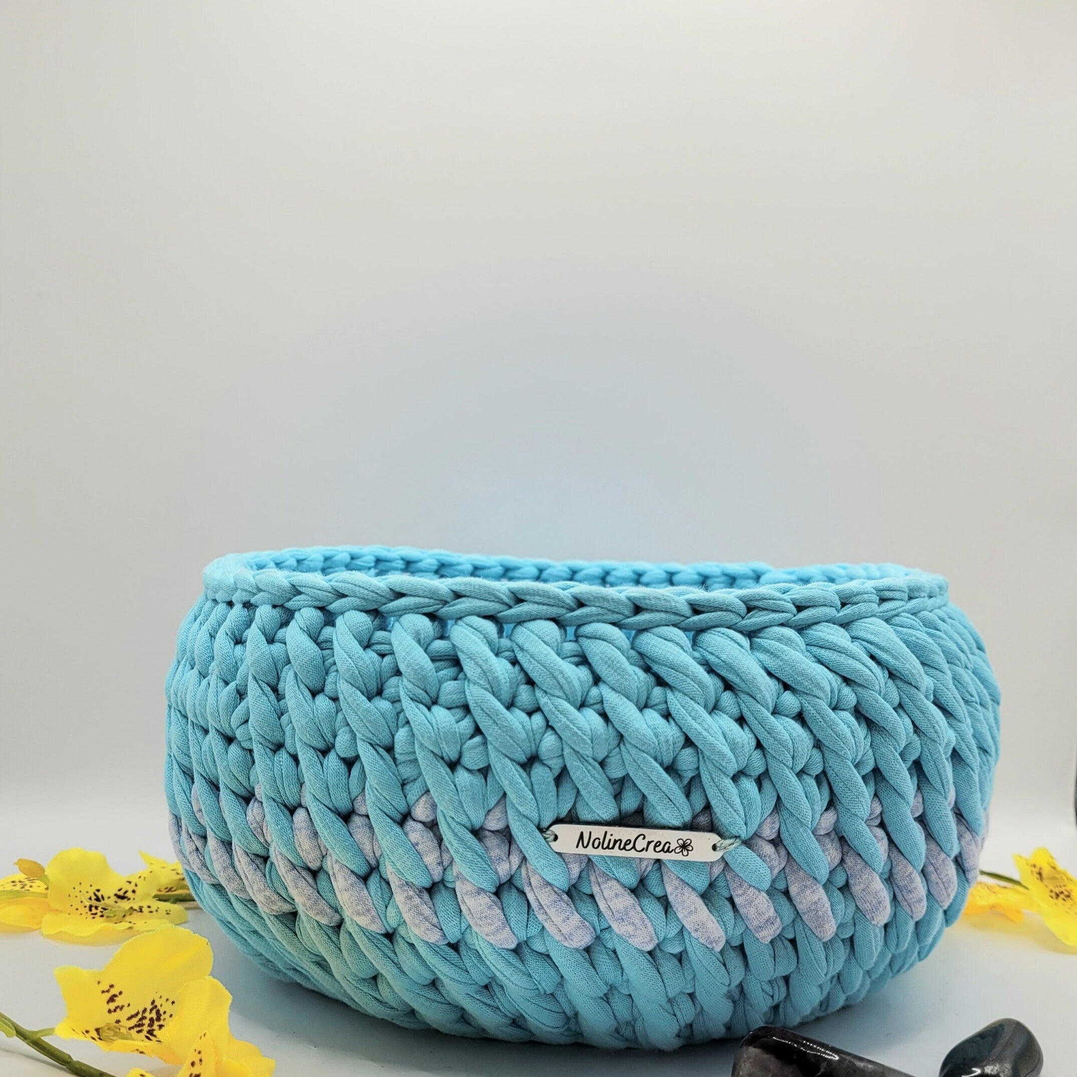 Panier au crochet bleu et gris
