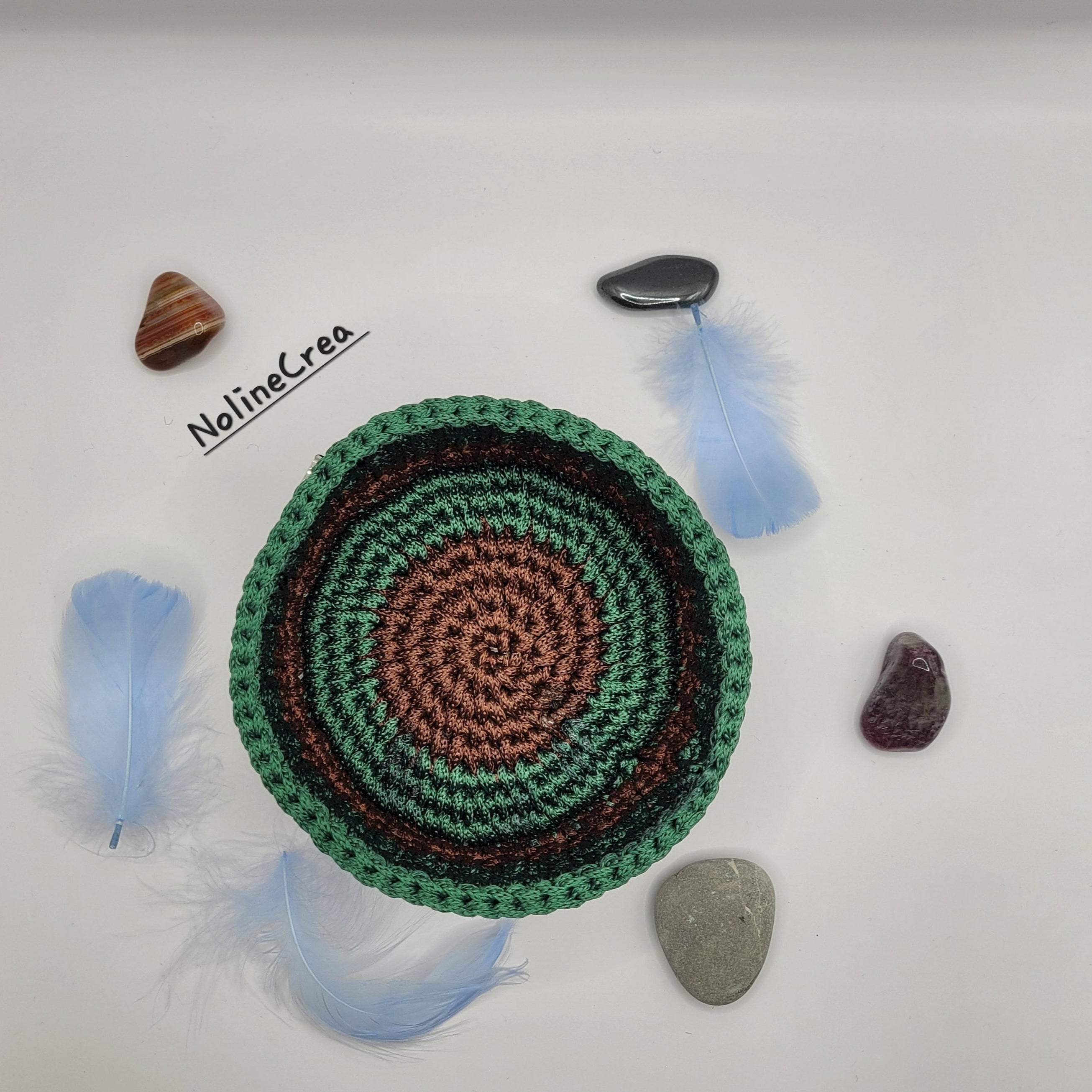 panier de rangement au crochet vert et marrons