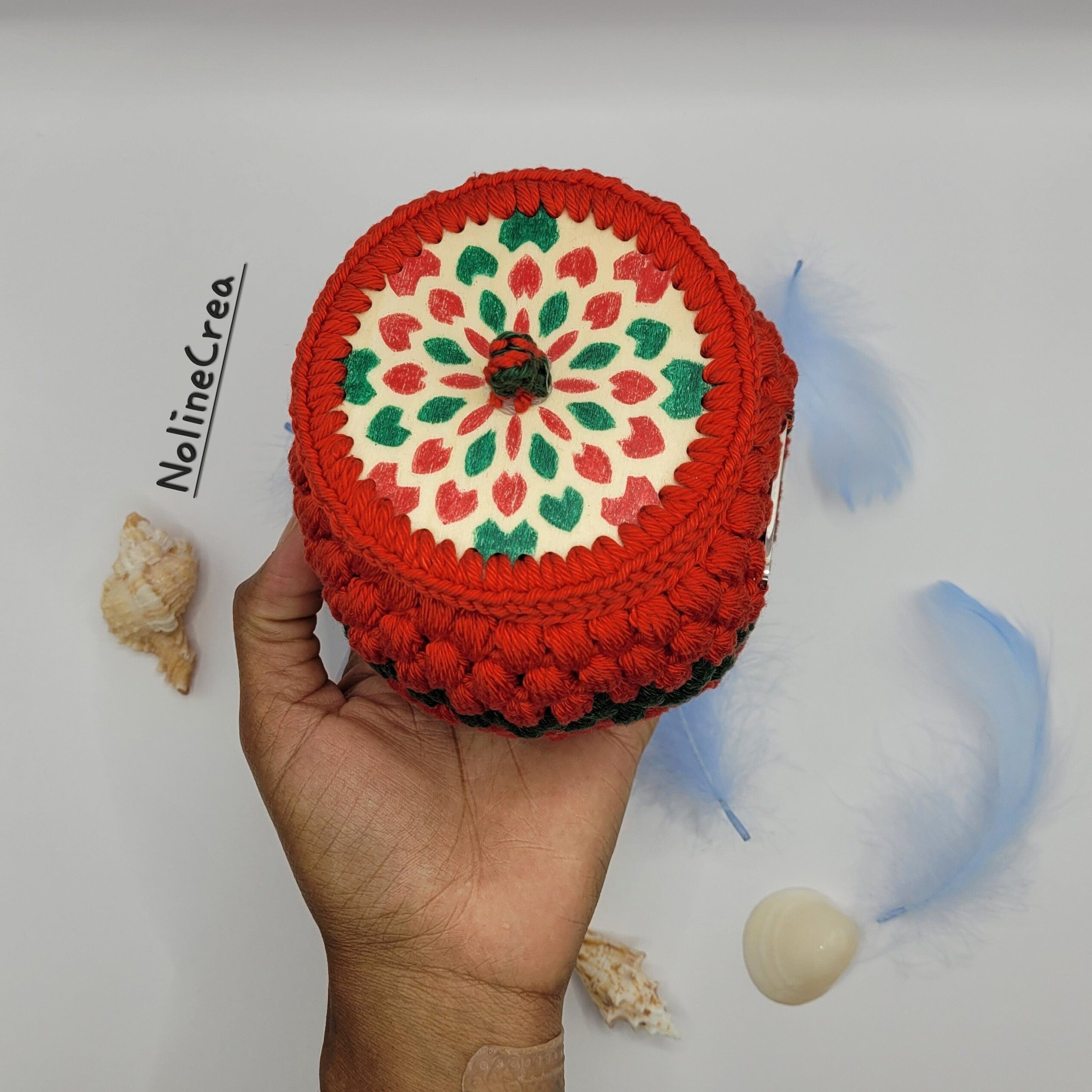 Petit pot fil coton rouge et vert avec couvercle customiser