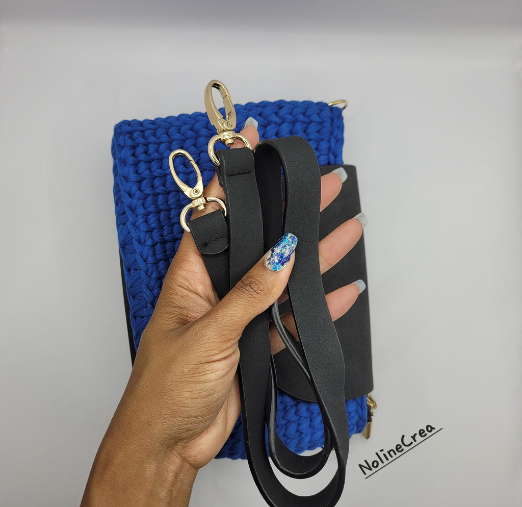 Petit sac a main bleu au crochet point épis