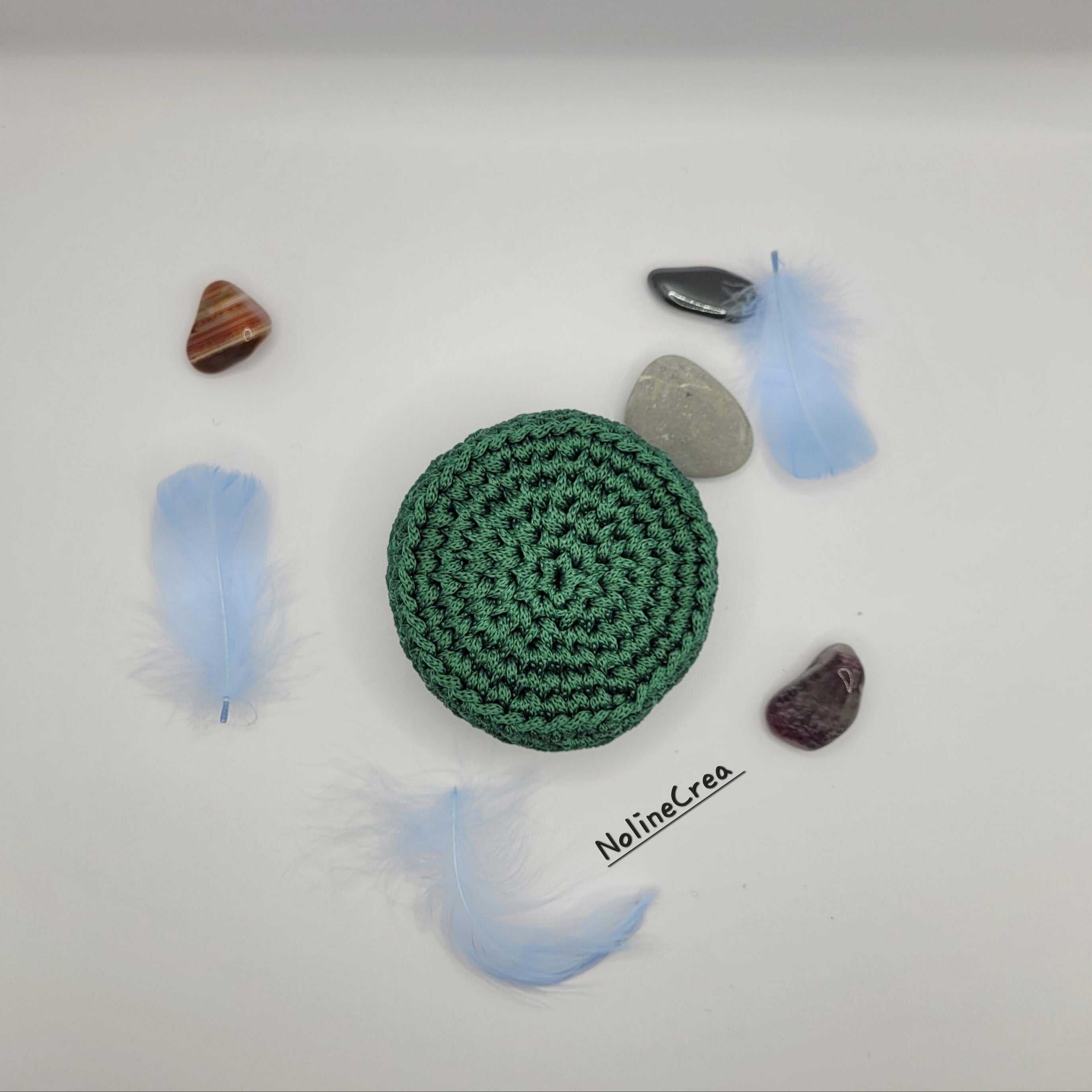 petit vide poche vert fait au crochet