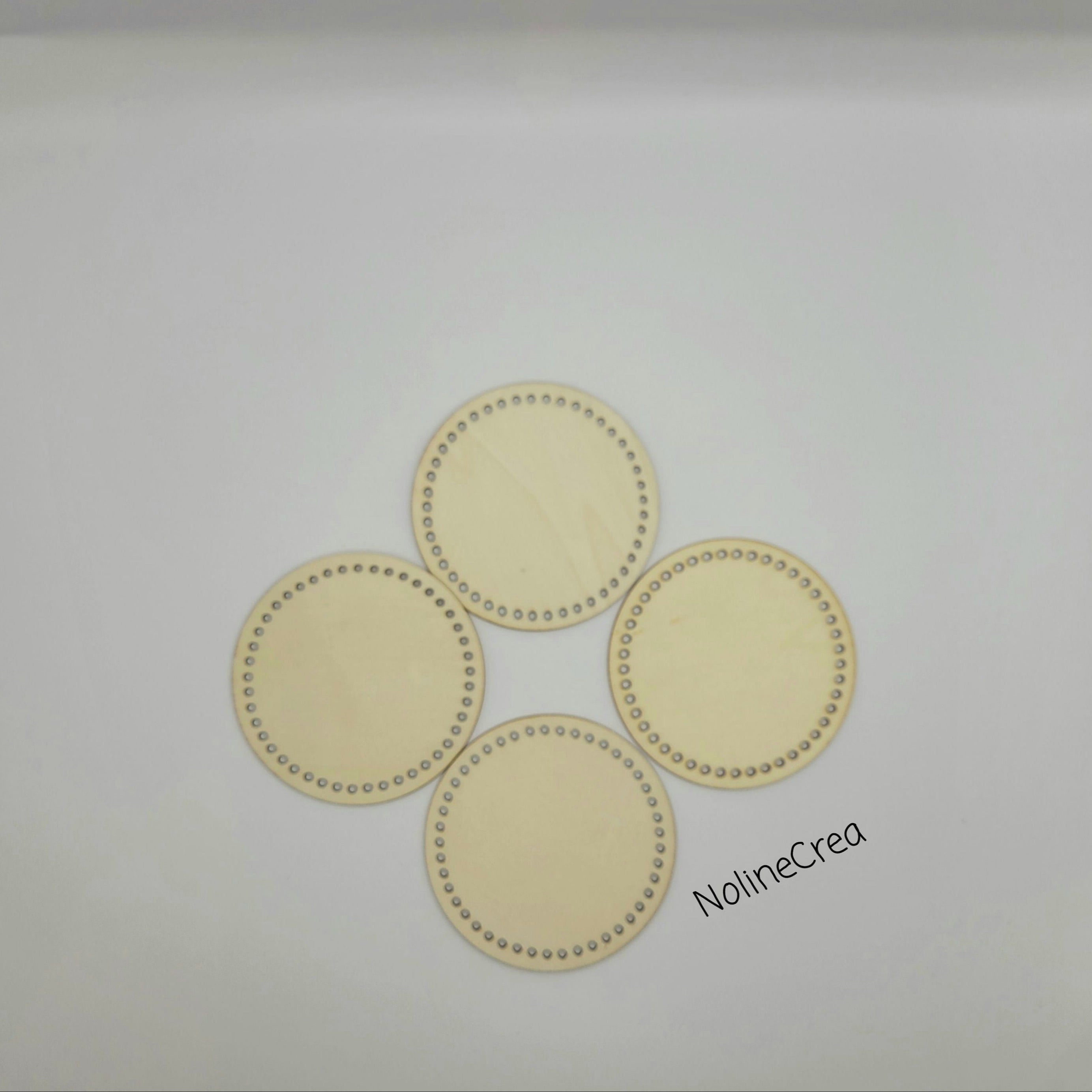 Lot de petites bases 8cm en bois pour création au crochet