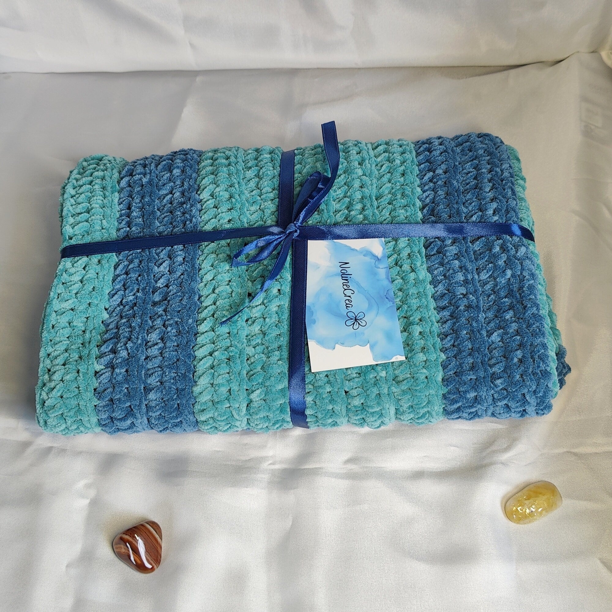 Plaid bébé bicolore au crochet  vert et bleu