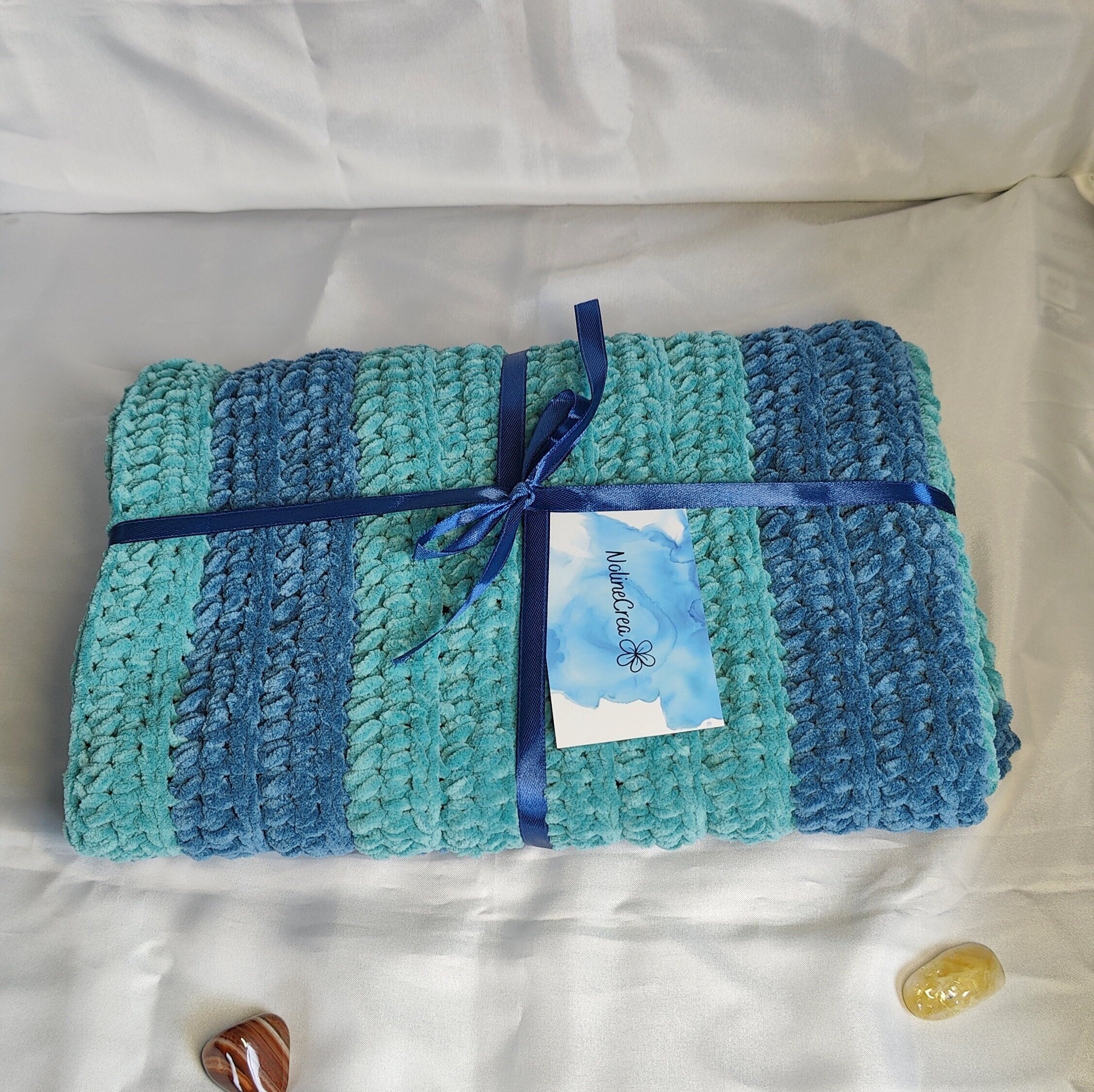 Plaid crochet bicolore bleu vert