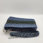 petite pochette noir et verte, anse poignet