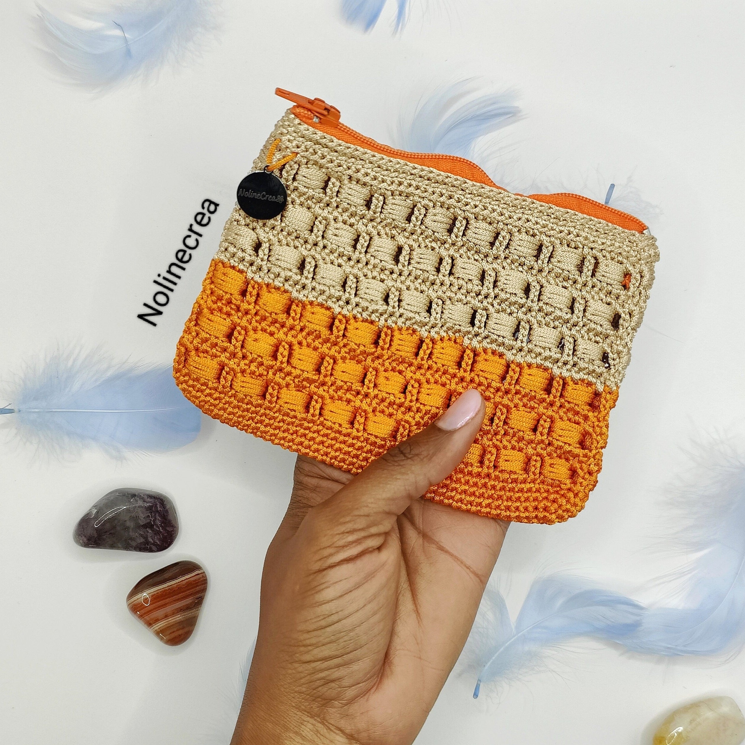 Petit porte monnaie beige et orange fait main au crochet