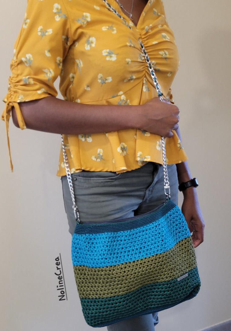 Sac à main vert clair, vert foncer et bleu fait au crochet
