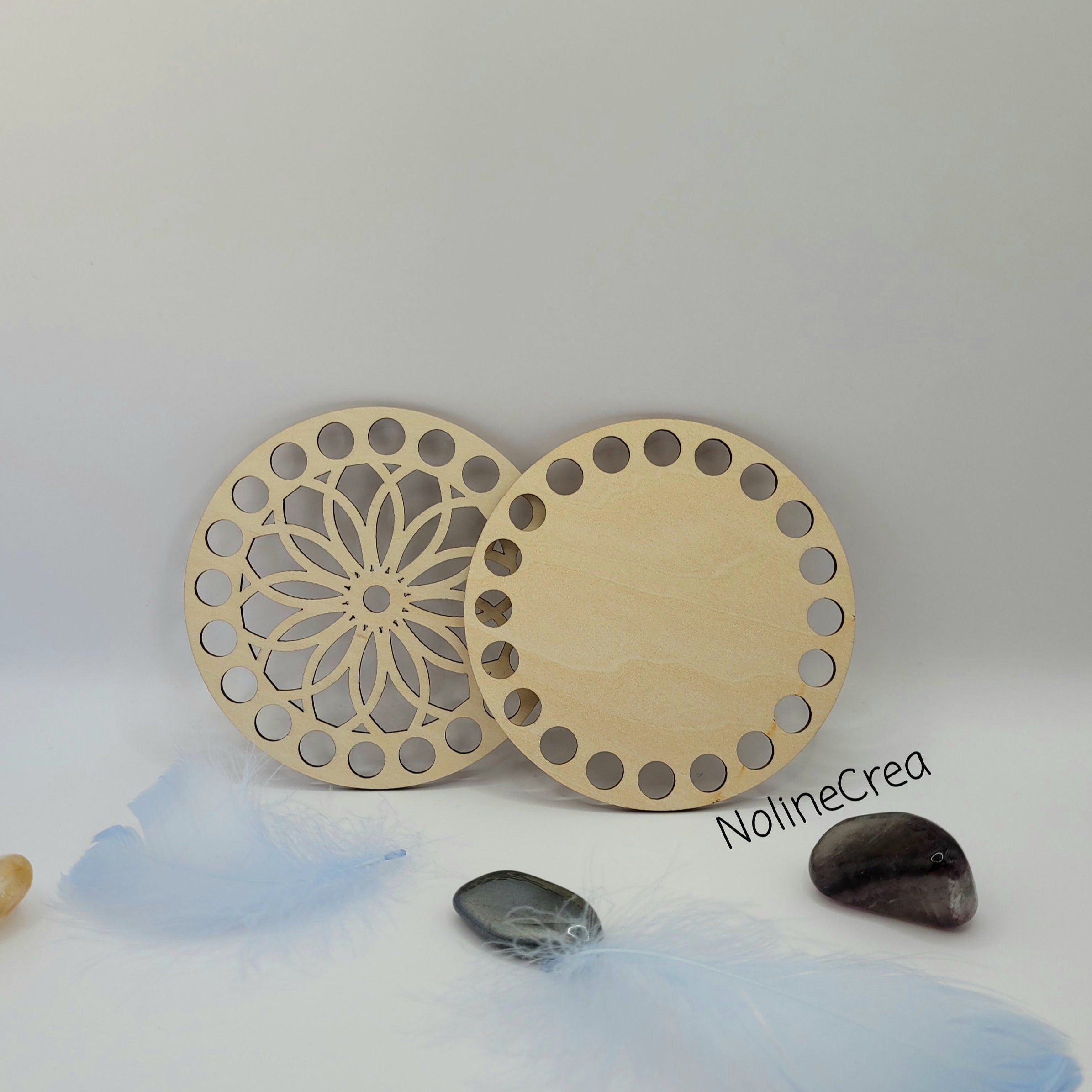 set de deux base en bois de 10cm pré-percé pour création au crochet
